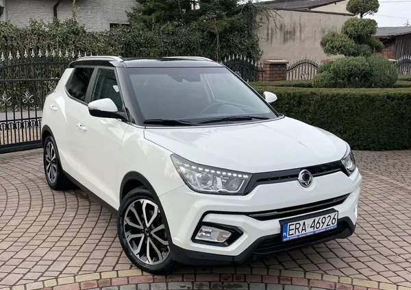 łódzkie SsangYong Tivoli cena 53000 przebieg: 34000, rok produkcji 2018 z Siechnice